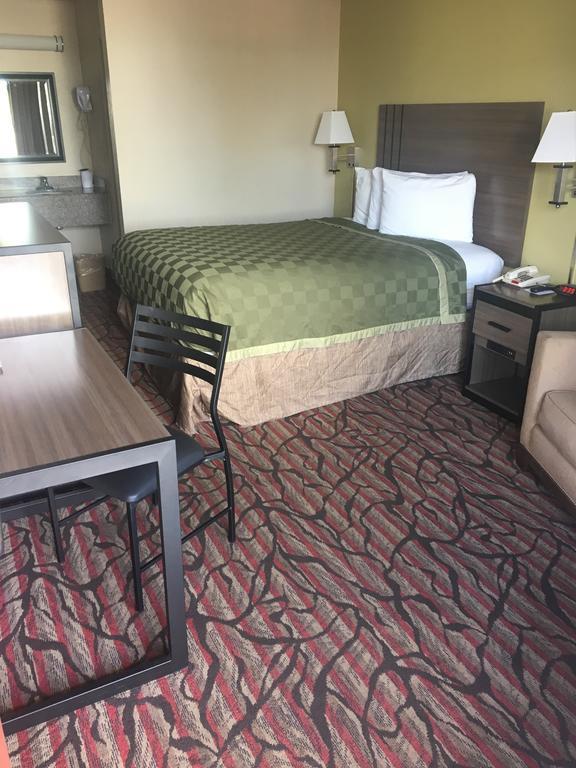 Americas Best Value Inn West Monroe Bagian luar foto